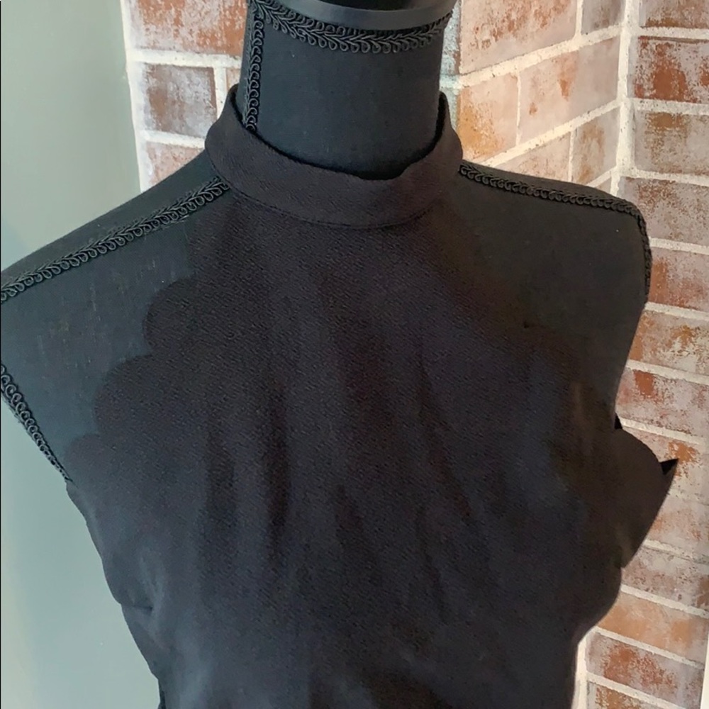 Black scalloped tank